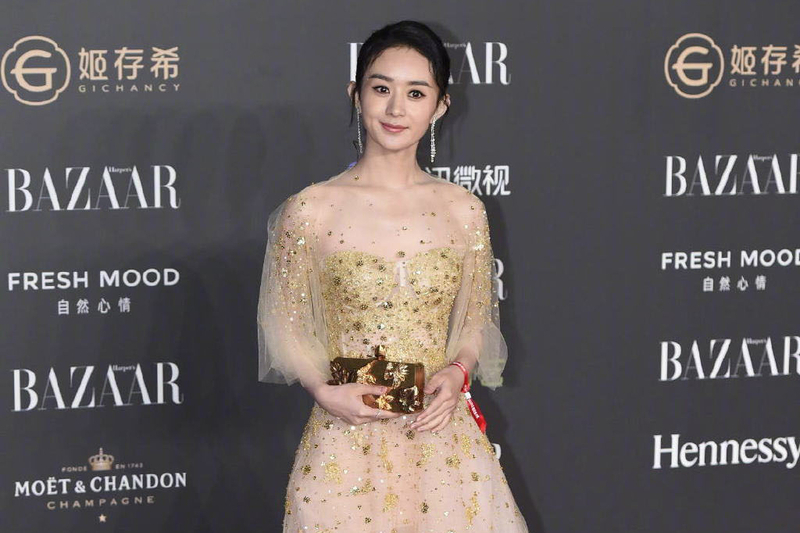 一出好戏！冯绍峰现任和前任同框，赵丽颖憔悴林允发福倪妮显俗气