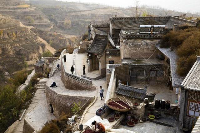 印度有一村庄，被称为&ldquo;活死人村&rdquo;，人死14年之后照样吃饭洗澡