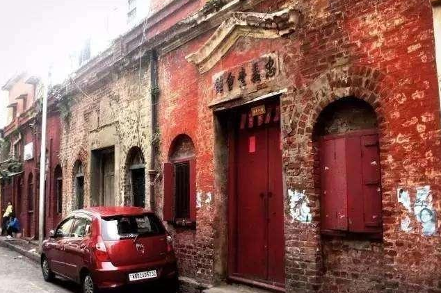 世界最落魄的唐人街，街道败坏如贫民窟，当地却仍有不少华人生活