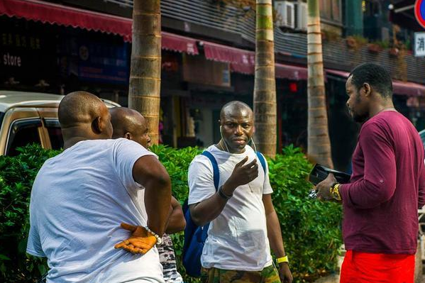 又一座城市被牵连，数十万非洲人定居在此，还要娶中国姑娘为妻