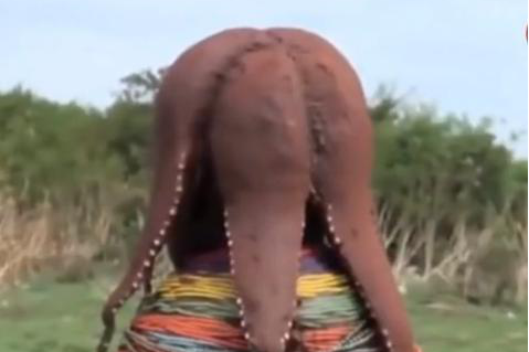 世界上&ldquo;最脏&rdquo;的女人，一辈子不洗澡，并且用牛粪来装饰自己