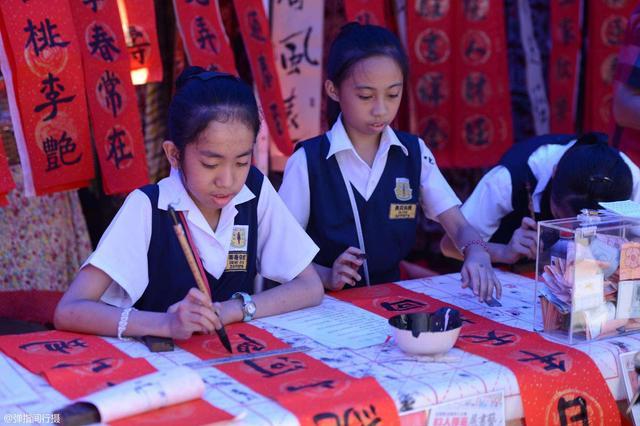 最&ldquo;争气&rdquo;的外国华人，坚持讲汉语保传统，坦言：我们是华人民族