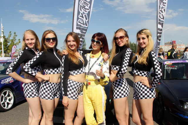 娶一位俄罗斯老婆是种什么体验呢？小伙尴尬表示：&ldquo;吃不消&rdquo;