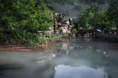 成都边上这座绝美小城，终于通高铁了！1h就能遇见亚洲最美云海