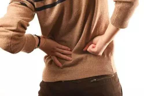 坐久了腰酸背痛，就用这一招！在家就能做，还能减小肚子