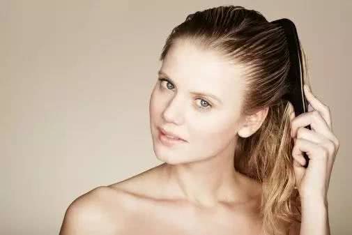 小动作大养生，日常多做这3个动作，活到99不是问题！