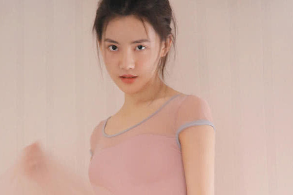 这日的猪，多福多寿，开心每一天