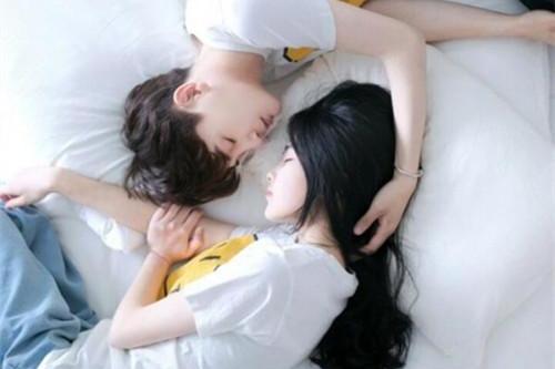 情绪藏的极深，这生肖后半生越过越甜蜜