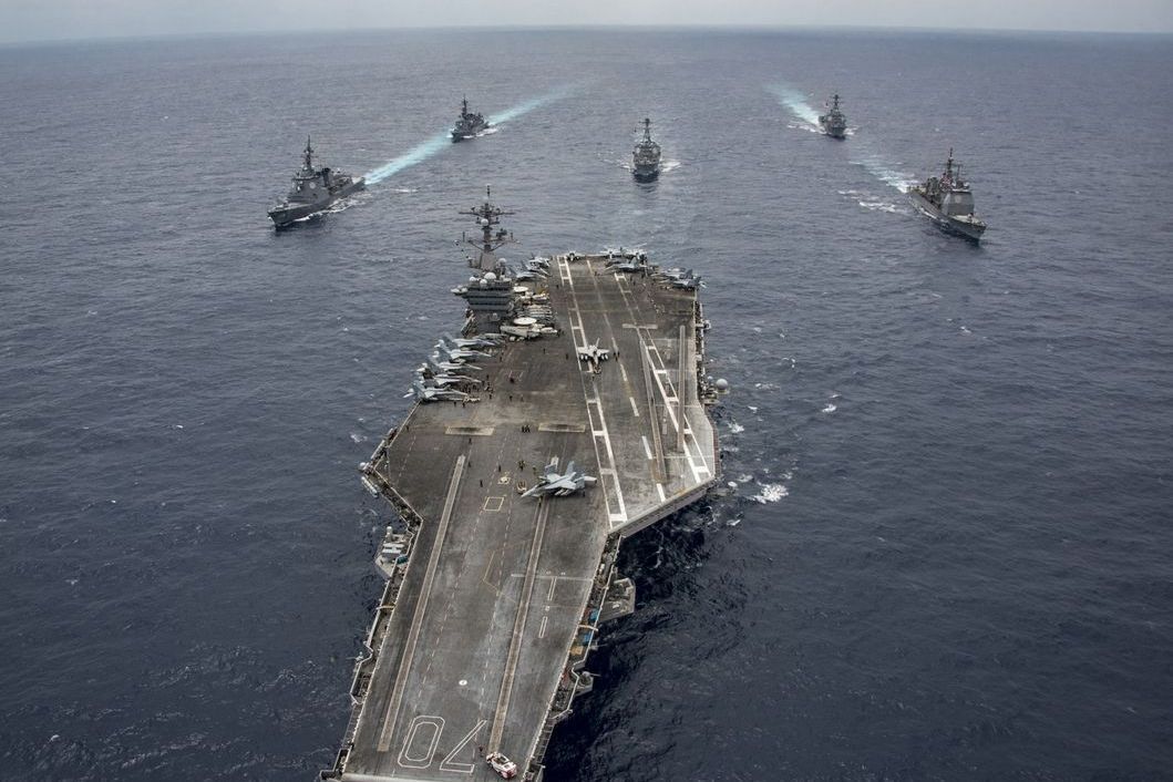 快艇进入美航母禁区范围，伊朗以为不敢攻击，内幕令其笑不出来