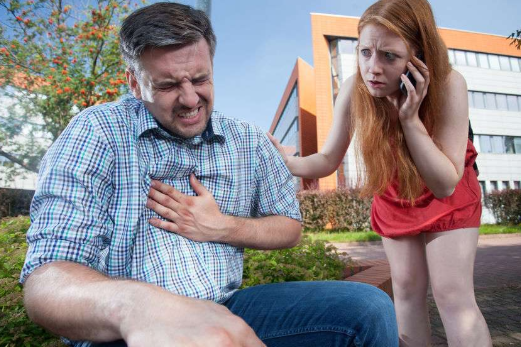 心脏不好，胸部先知？若出现这6个现象，暗示心脏已严重缺血