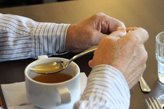 中午喝汤会变胖？如果你乱了顺序喝，或许真的&ldquo;喝水也发胖&rdquo;