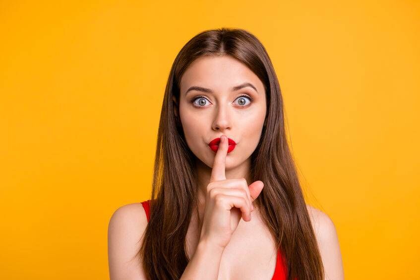 为何私处&ldquo;寸草&rdquo;不生？4个原因，第1个不知打了多少的女生脸