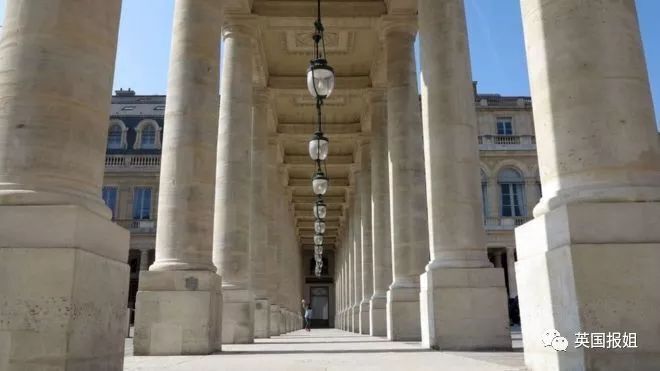 法国变态官员给上百女性下药，就为看她们小便失禁？