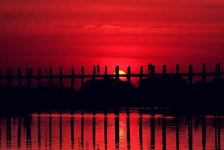 【缅甸】乌本桥那一抹靓丽夕阳 让人心潮澎湃