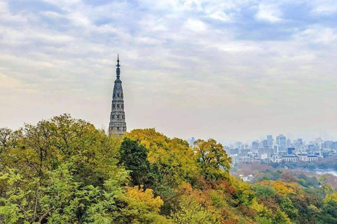 杭州旅游古建筑景点推荐--保俶塔