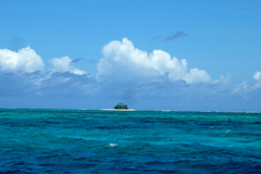 全球最“寒酸”国家：举国仅有2辆公交车，穷到吃不起蔬菜只吃肉