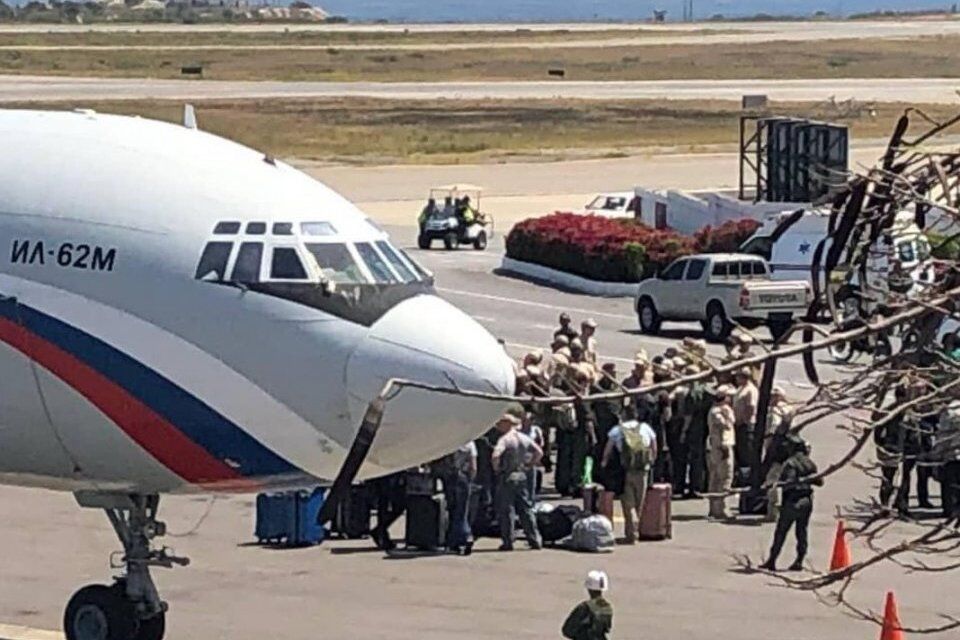 重磅消息 俄罗斯已经集体撤军 特朗普：早知今日何必当初