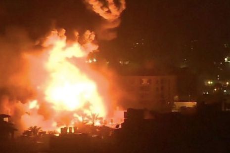 美军12万人将开赴前线 以色列战机突然猛烈空袭 伊朗话中有话