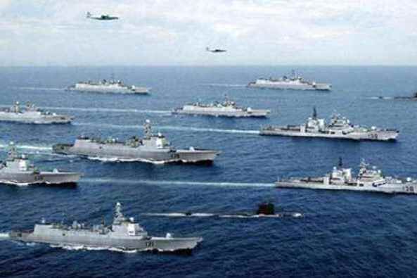 美军战舰无视警告硬闯禁区 俄军倾巢而出排兵布阵 专家：随时应对不测