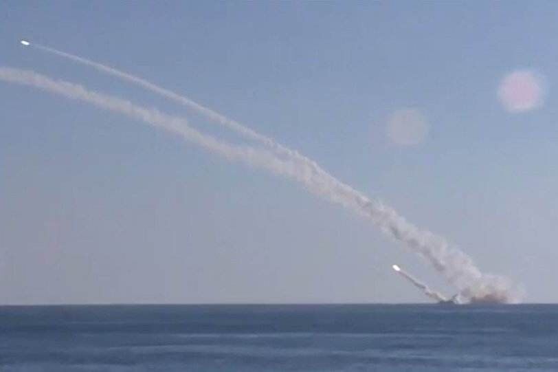 美集结数十艘战舰冲向黑海 俄军导弹命中目标 专家：正常发挥