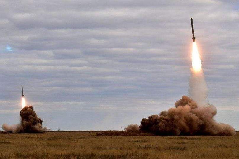 美俄同一天宣布重大决定 盟友无视施压公然打脸 专家：就该这么做