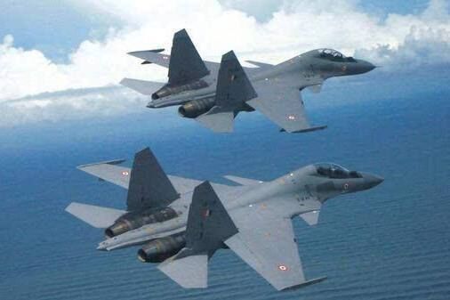 趁夜空袭 印度战机击落巴国两架军机 专家：高射炮打蚊子