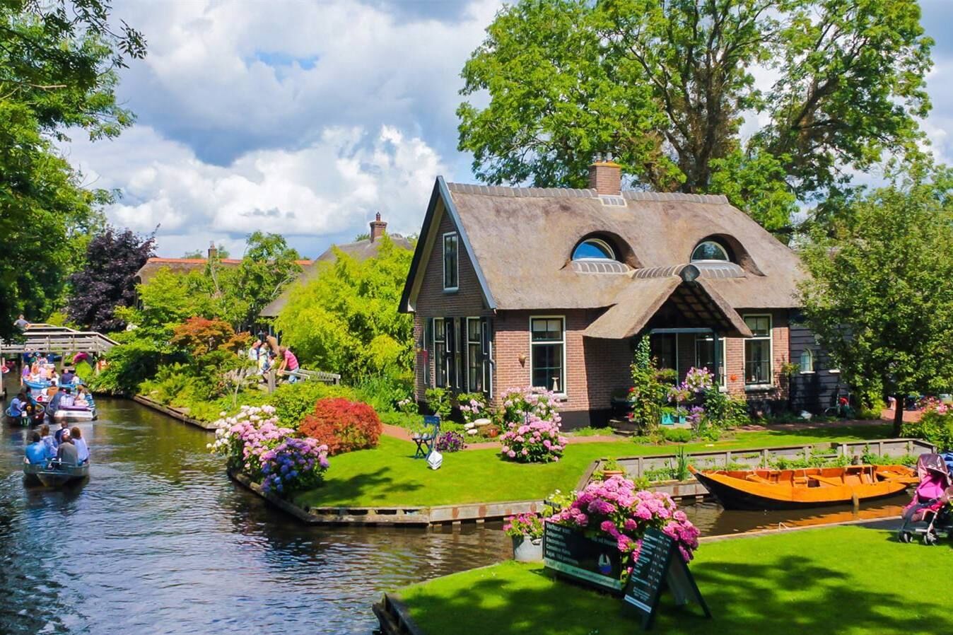 荷兰改名尼德兰的原因，并不是要改国名，而是为了这个