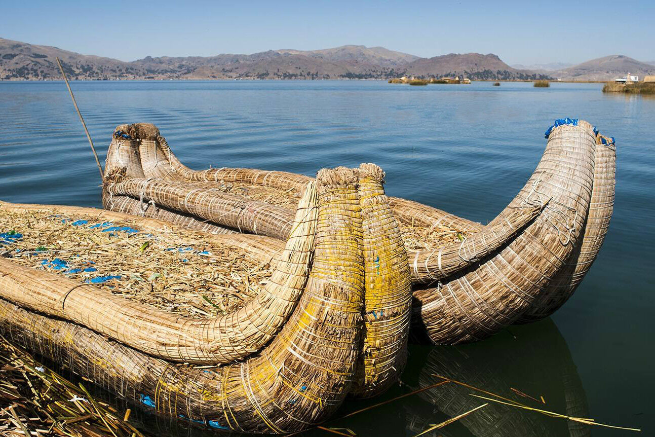 世界上唯一漂浮在湖里的原始部落