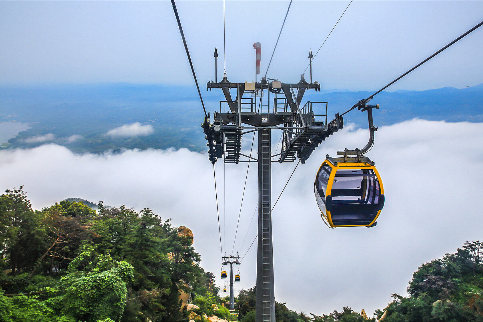 沂蒙山银座天蒙旅游区，门票100，十一黄金周来了10万人