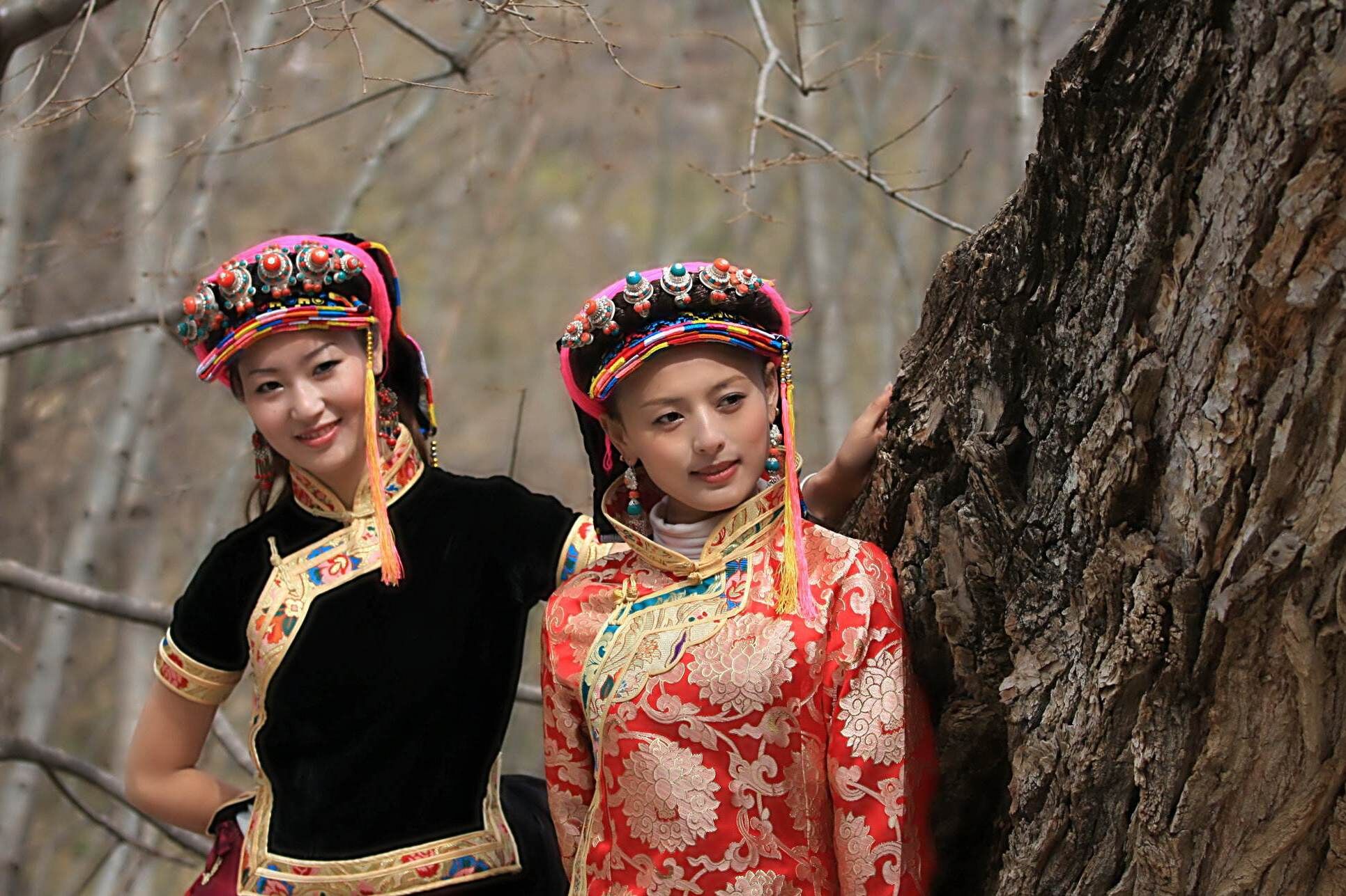 盛产美女的丹巴美人谷，为何看不到年轻漂亮的女孩了？