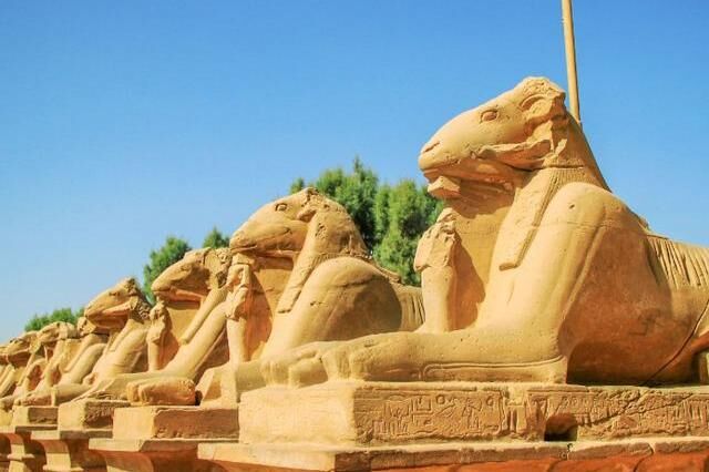 古埃及最大的神庙，距今3900多年历史，多个遗迹景点值得参观