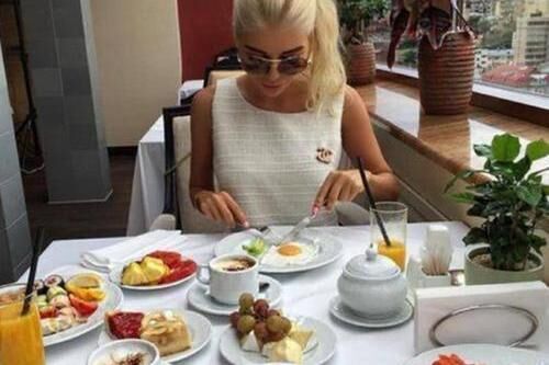 俄罗斯人喜欢中国菜吗？看看俄罗斯边境中国早餐店，你就明白了