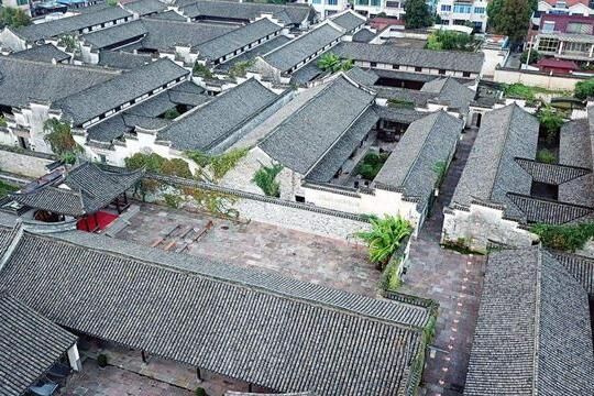 浙江最低调古村，坐拥国内最大明清古建筑群，被誉为“甬商之源”