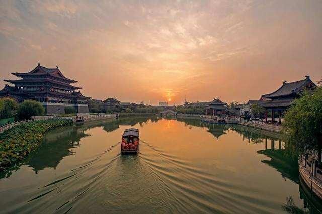 两个名字刚好相反的城市，一个在北一个在南，你知道是哪里吗