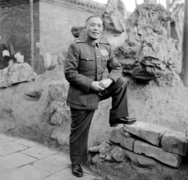 李宗仁报考广西陆军小学，他是名列第一名，去报到为何被拒了？
