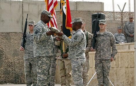 3枚火箭弹直扑美基地，又一盟友对美军下达逐客令，局势几乎失控