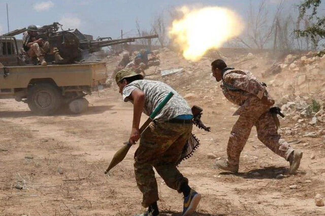 叙军占领一战略重镇 叛军猛烈反扑 遭俄军战机和叙军炮火密集杀伤