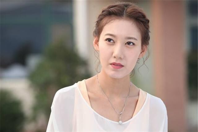 她出道19年零绯闻，拒绝苏有朋3次求爱，如今儿女双全老公成谜