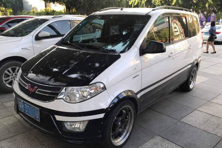 这个送豆腐无敌，五菱86横空出世，秋名山最快量产MPV