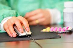 &ldquo;三高&rdquo;人群预防心梗、脑梗服用他汀类药物时，要注意什么？