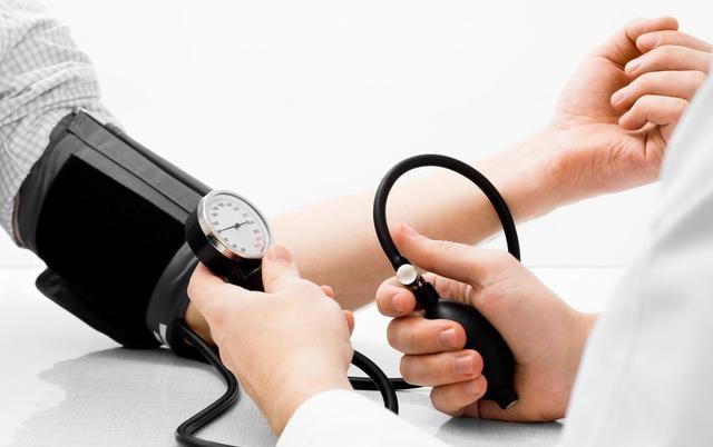 高血压患者，一定要长期服药降压么？药物吃多了会耐药么？