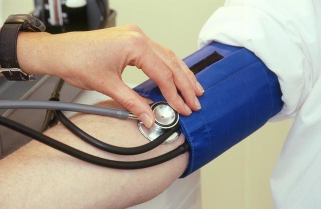 得了高血压需要一直服药么？这4条高血压用药常识要记好