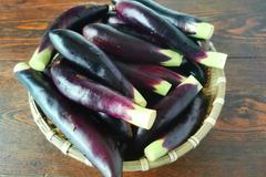 茄子是家庭餐桌的常客，分享14道做法，凉热荤素都有，好吃下饭