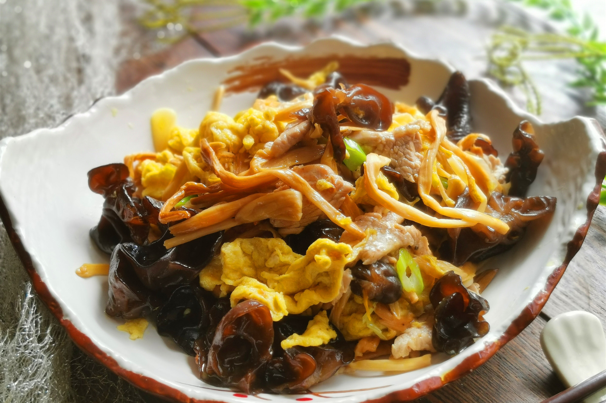 推荐一道中秋家宴小炒，有荤有素，营养搭配好，味美下饭