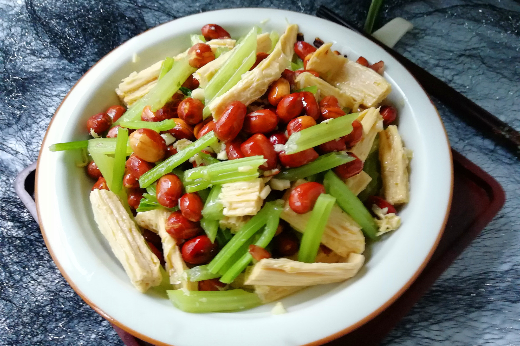 夏季可口凉拌菜，营养开胃，又香又脆，下酒下饭都不错