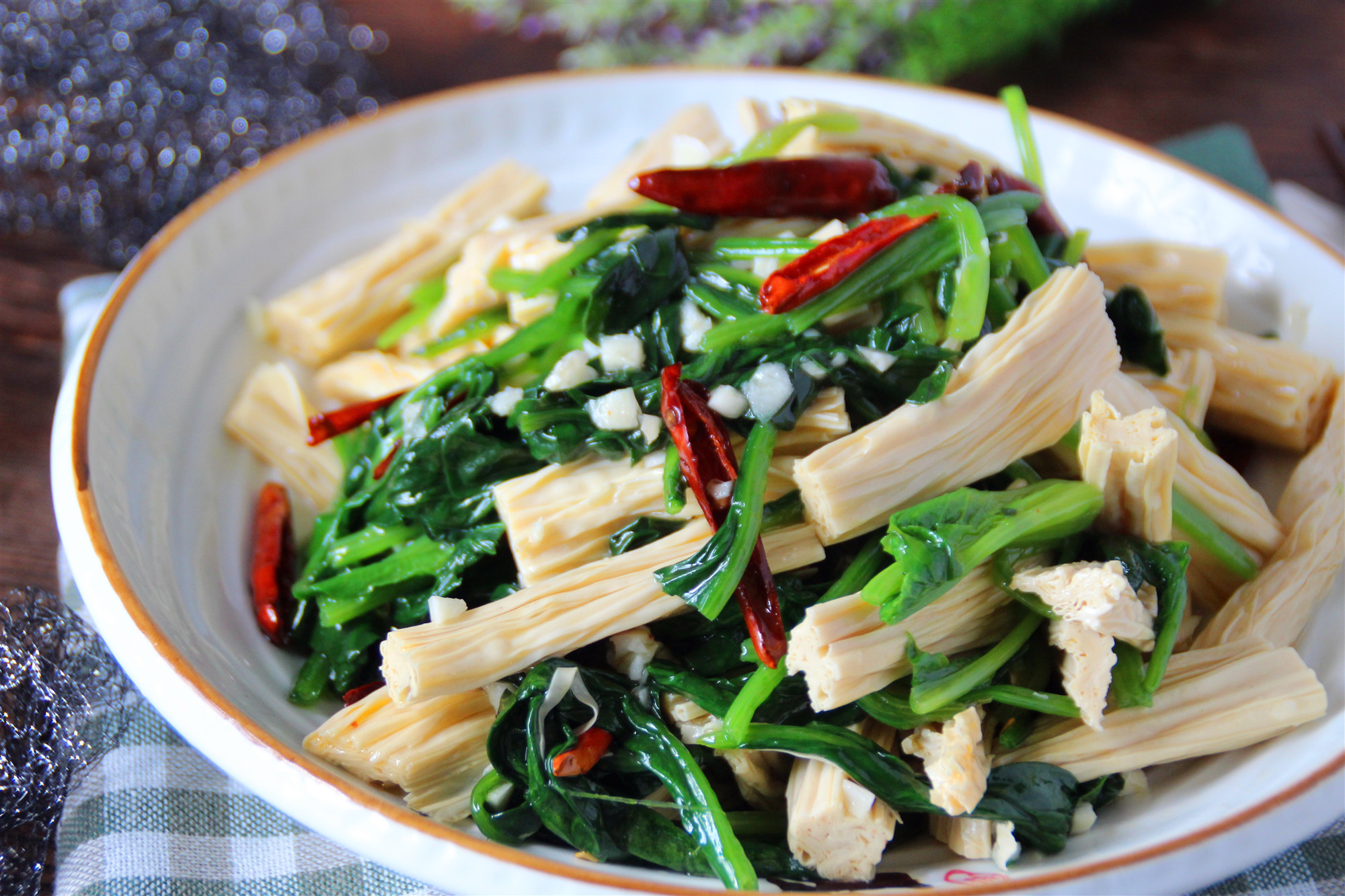 4月吃什么蔬菜好？时令蔬菜最养人，推荐15道时令蔬菜家常做法