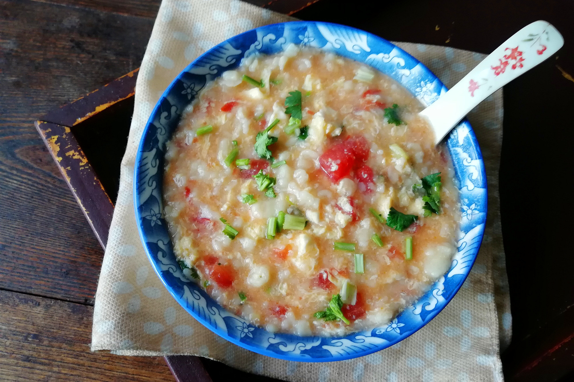 东北的这道面食做法，既是汤也是饭，从小吃到大，百吃不厌