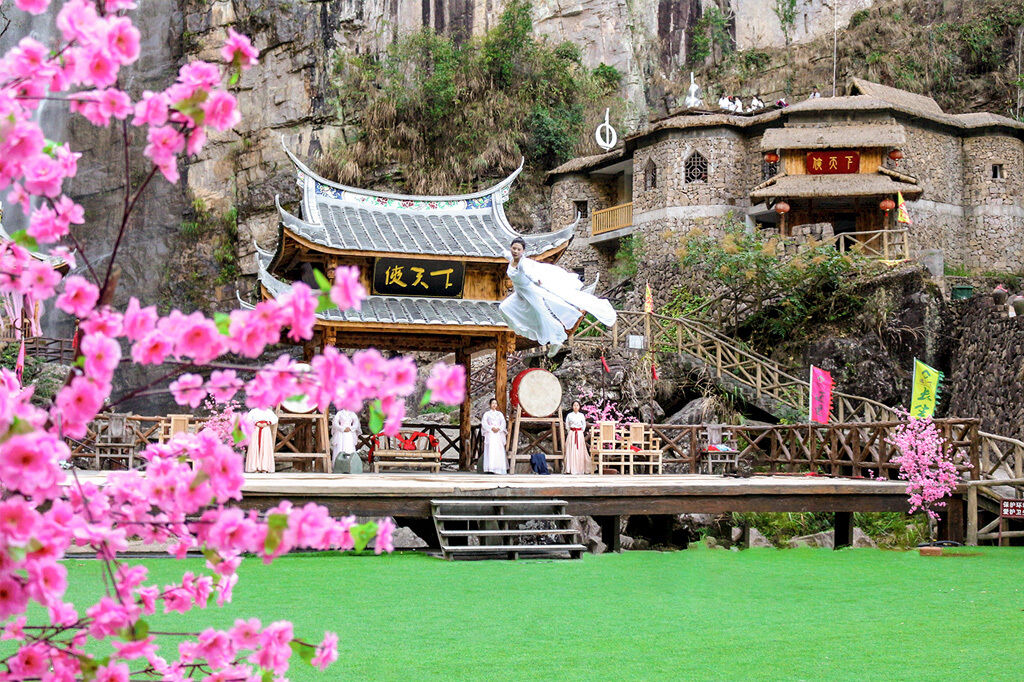 国庆去哪玩？福建侠天下旅游区江湖文化节上线，7大活动嗨翻天！