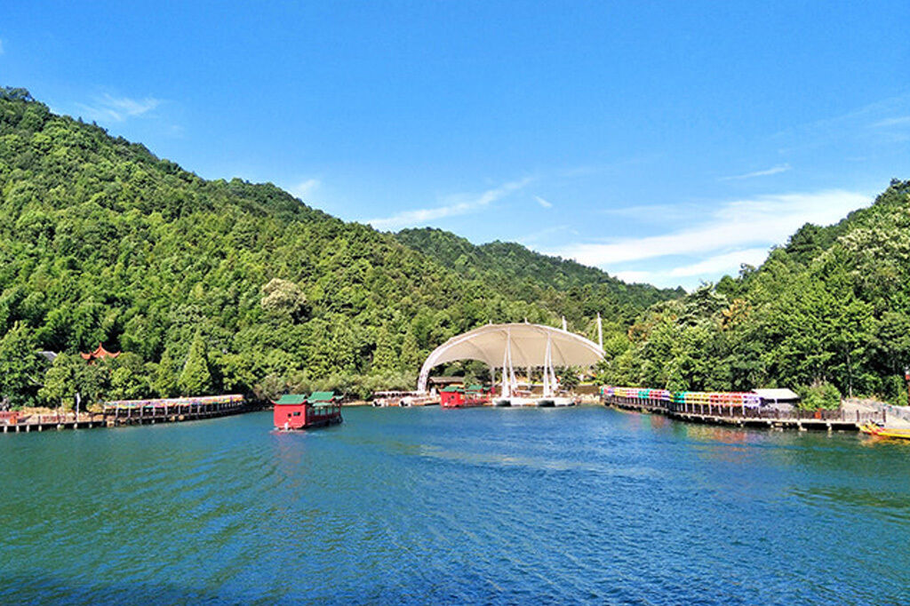 国庆去哪玩？老长沙的味道、新长沙的心跳，石燕湖旅游区打卡攻略