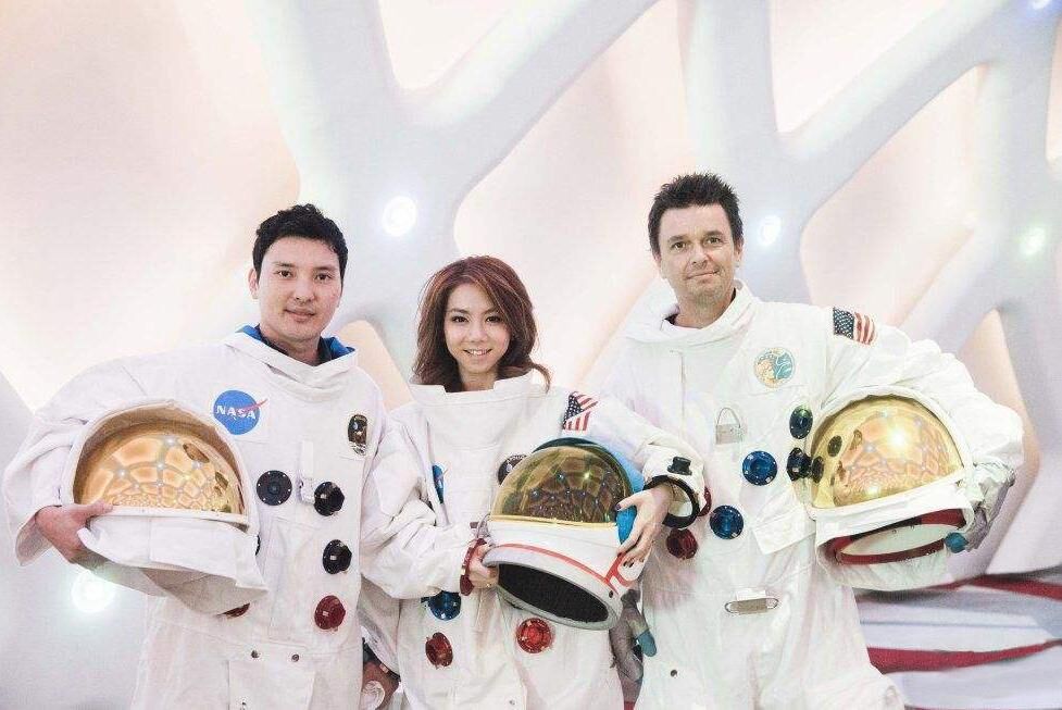 邓紫棋“冲出地球”计划终成泡沫，太空旅行任重而道远